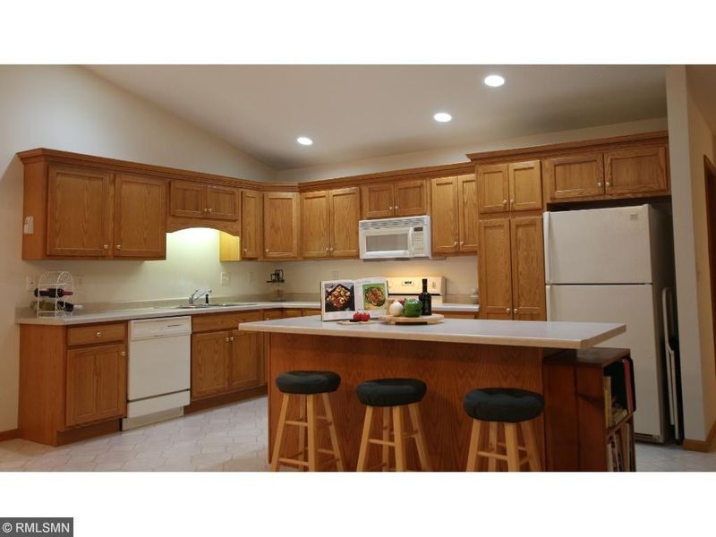 722 Main St W, Cannon Falls, MN 55009