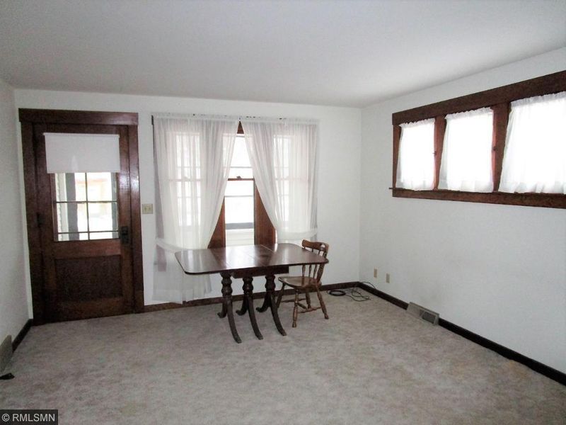 209 S 5th, Henderson, MN 56044