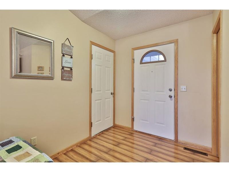 4556 Cobblestone Ct, Monticello, MN 55362