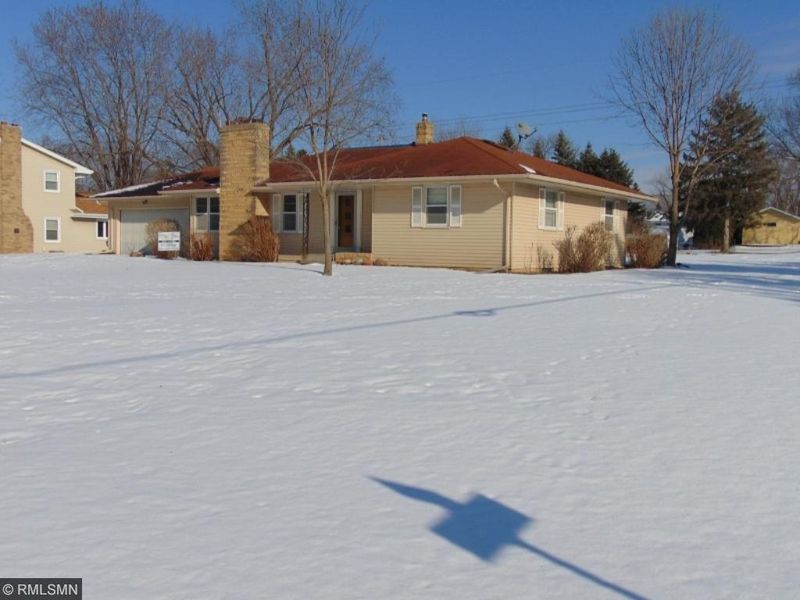 2370 Rogers Ave, Mendota Heights, MN 55120