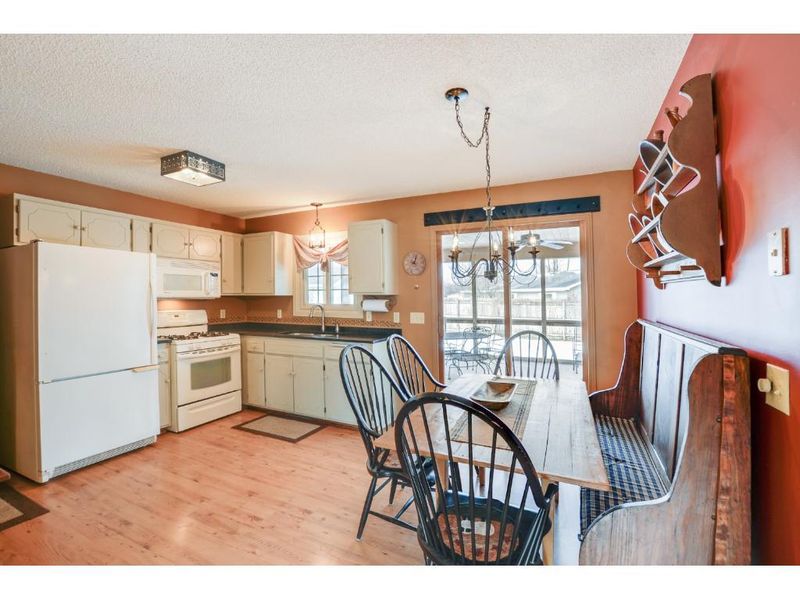190 Fair Meadows Dr, Big Lake, MN 55309
