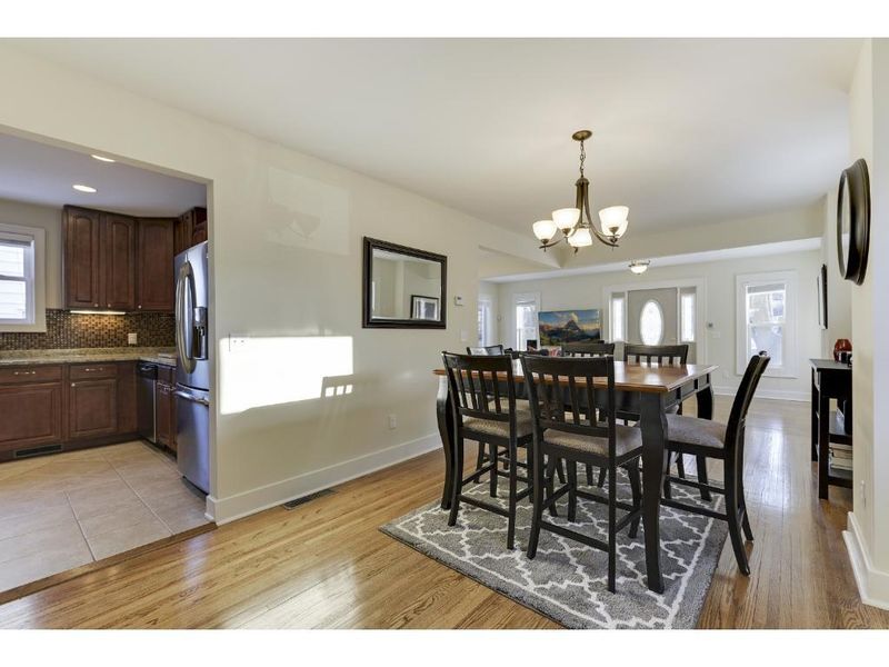 1491 Carroll Ave, Saint Paul, MN 55104