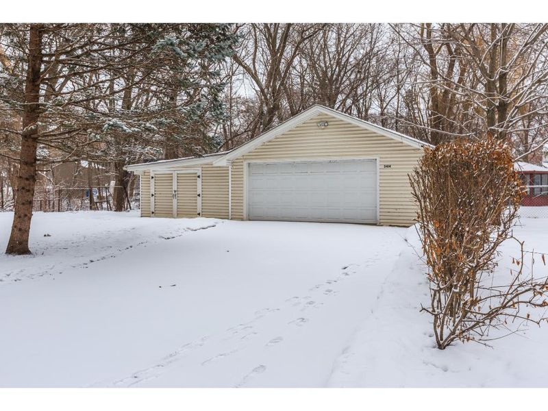 5414 Williams Ave, White Bear Lake, MN 55110