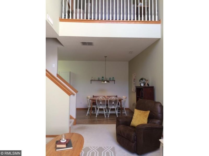 882 Princeton Ave, Shakopee, MN 55379