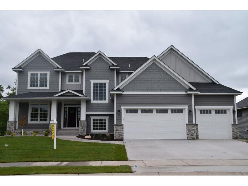 949 Pheasant Rn S, Lino Lakes, MN 55014