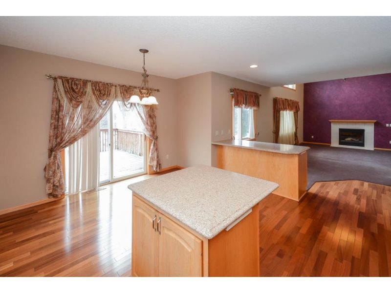 7921 Drake Rd, Woodbury, MN 55125