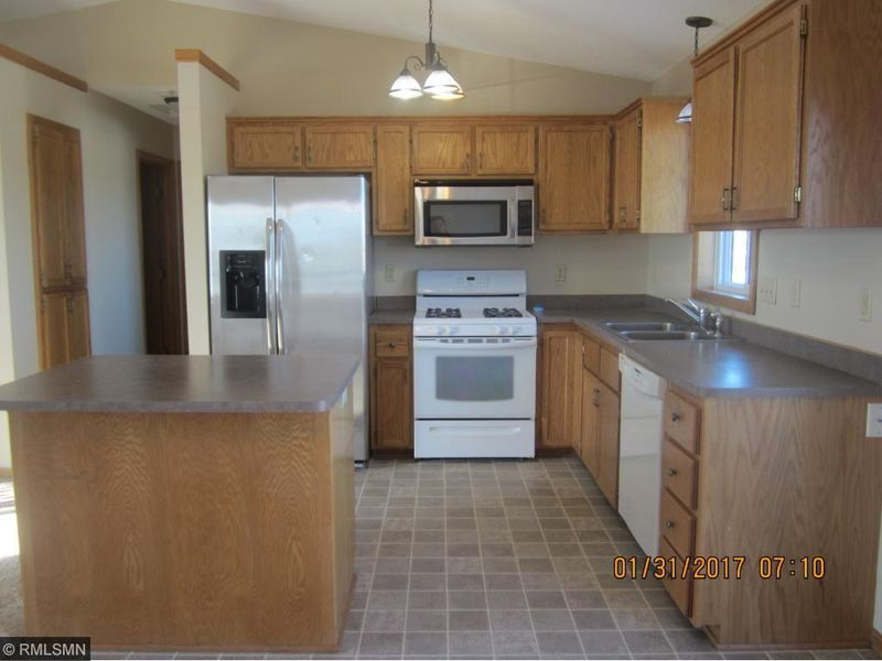 3837 Savannah Ave, Monticello, MN 55362