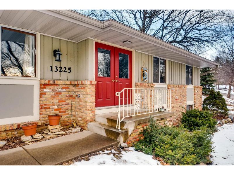 13225 Beard Ave S, Burnsville, MN 55337