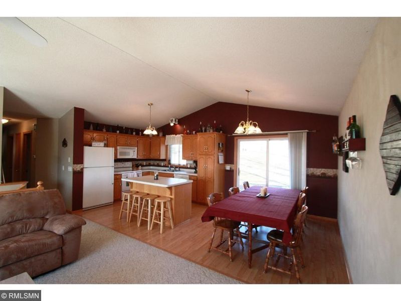 602 4th Ave NE, Saint Joseph, MN 56374