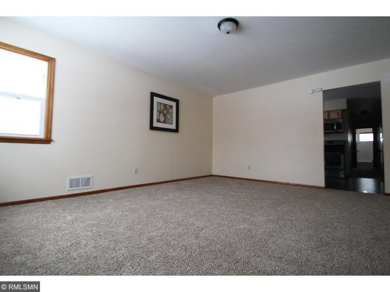 308 Jenks Ave, Saint Paul, MN 55130