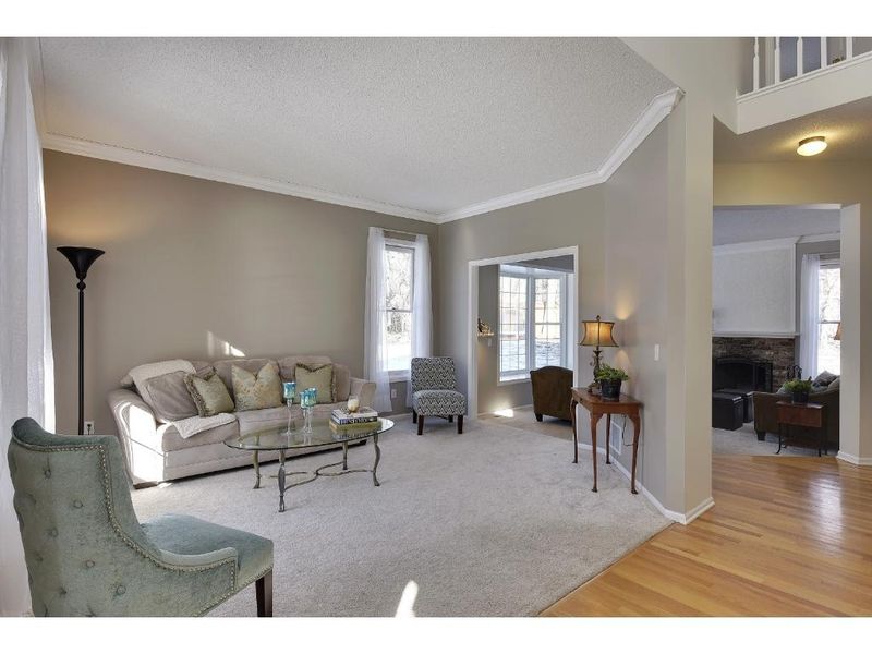 16408 Kelsey Ln, Eden Prairie, MN 55347