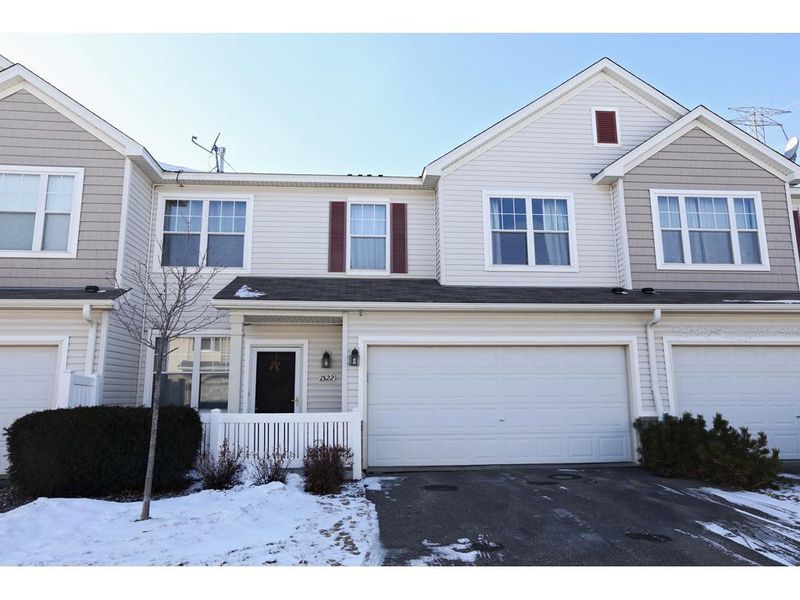 1522 Liberty Cir, Shakopee, MN 55379