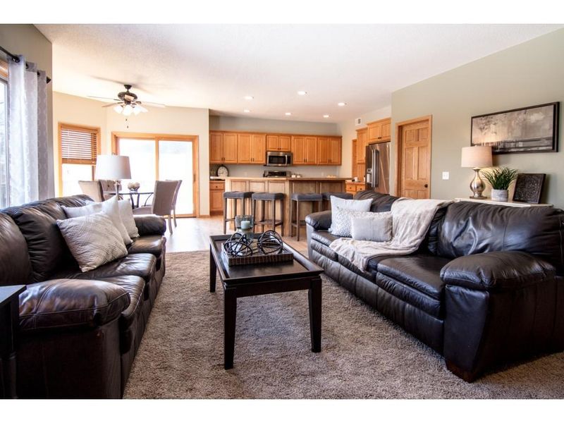 6460 Langer Ln, Lino Lakes, MN 55038