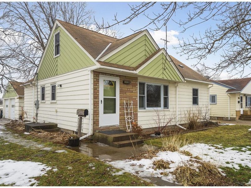 5756 Yates Ave N, Crystal, MN 55429