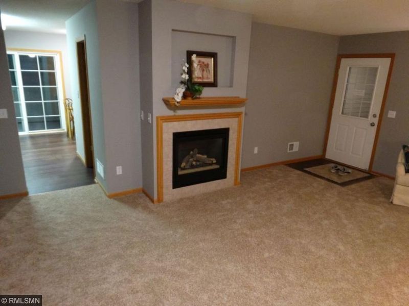 1178 Havenview Dr, Shakopee, MN 55379