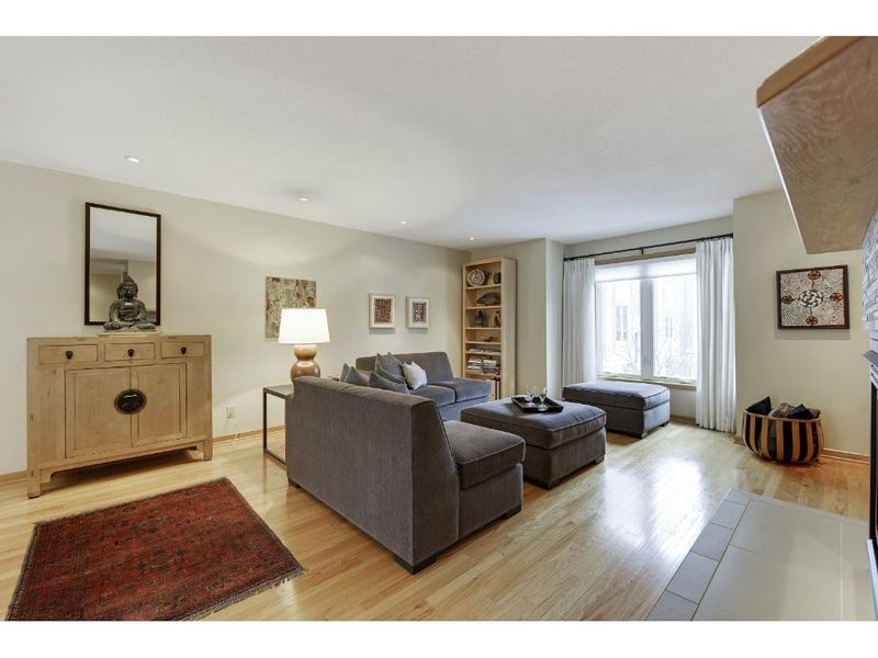 217 Main St NE, Minneapolis, MN 55413