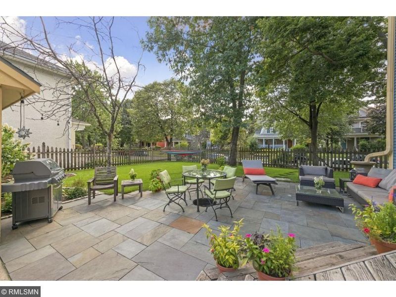 1621 W 31st St, Minneapolis, MN 55408
