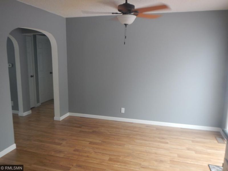 31700 Nightingale St NW, Cambridge, MN 55008