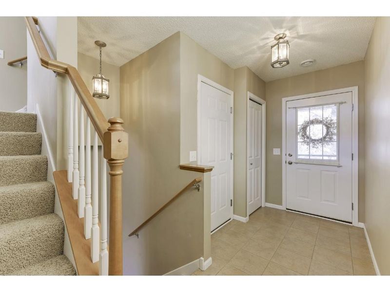 6784 Christian Curve, Woodbury, MN 55125