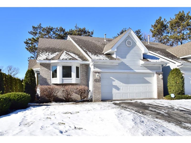 2701 Pine Ridge Dr, Anoka, MN 55303