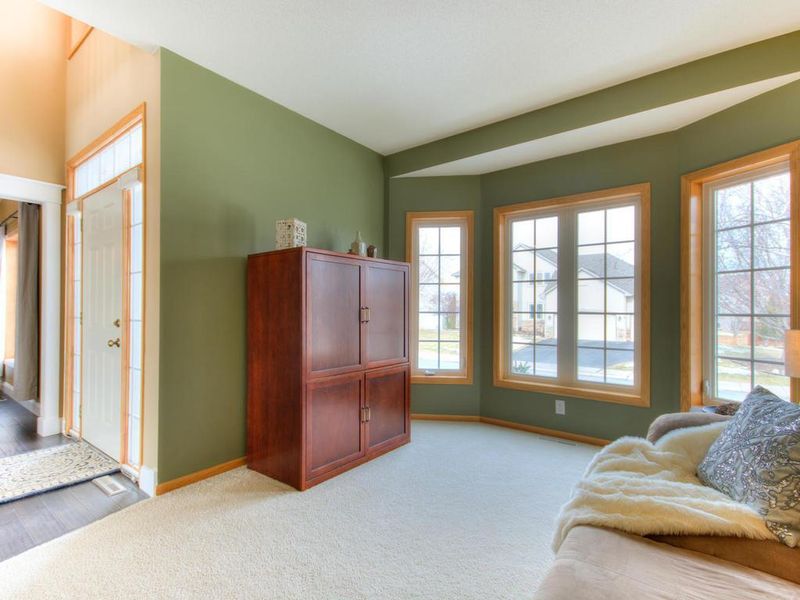 3061 Hawk Ridge Rd NW, Prior Lake, MN 55372