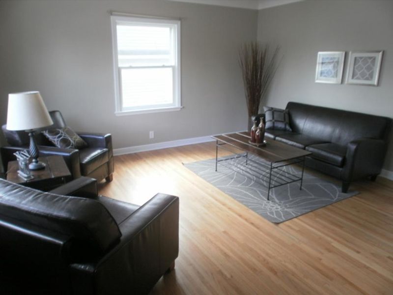 941 Charlton St, West Saint Paul, MN 55118