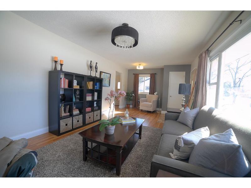 2553 S Heights Dr NW, Coon Rapids, MN 55433