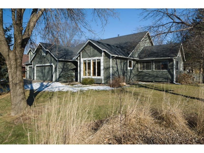 2097 Trumble Ct, Chaska, MN 55318