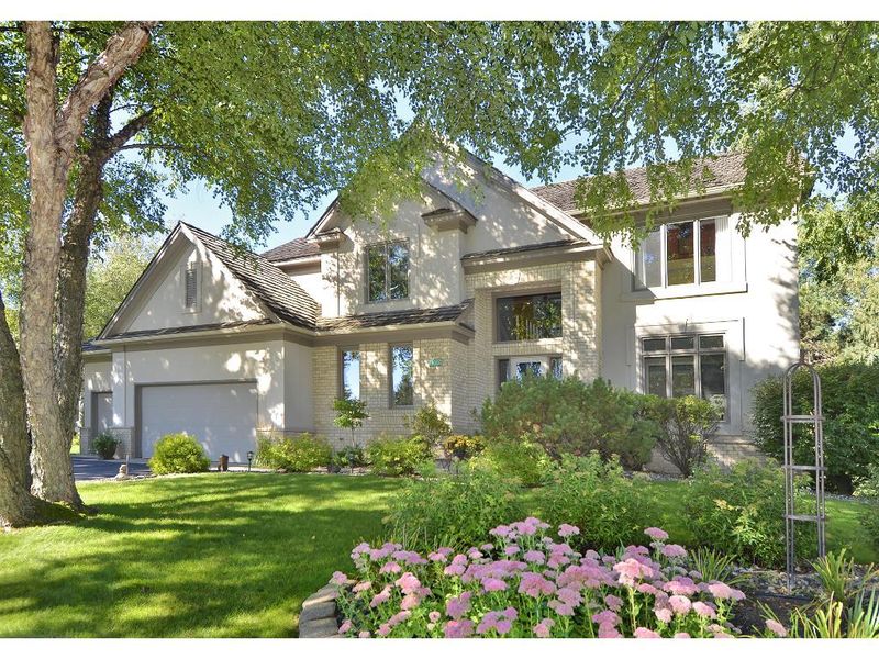 11009 Purdey Rd, Eden Prairie, MN 55347