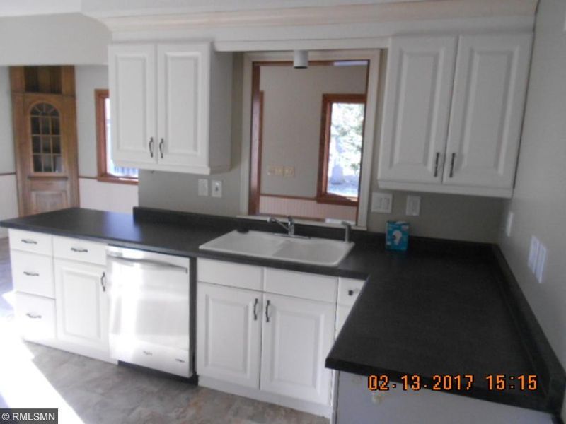 11200 Harrison Ave S, Bloomington, MN 55437