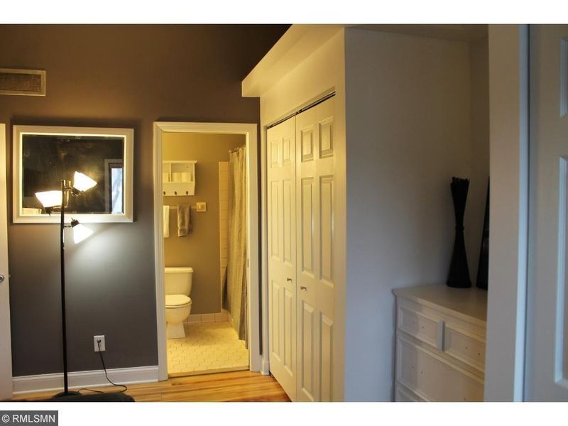 13050 Judicial Rd, Burnsville, MN 55337