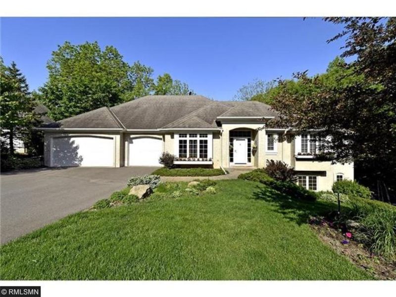 6120 Murray Ct, Excelsior, MN 55331