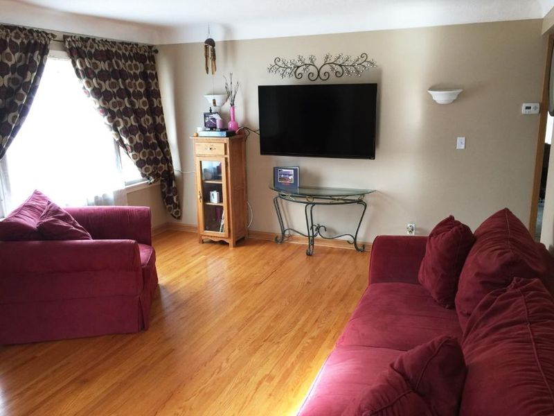 4906 Oliver Ave N, Minneapolis, MN 55430
