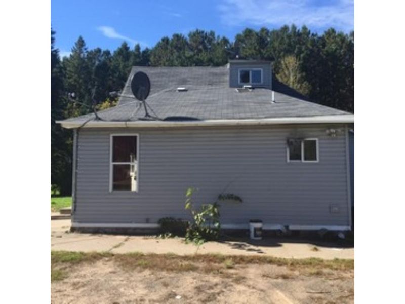 114 Oriole St W, Sandstone, MN 55072