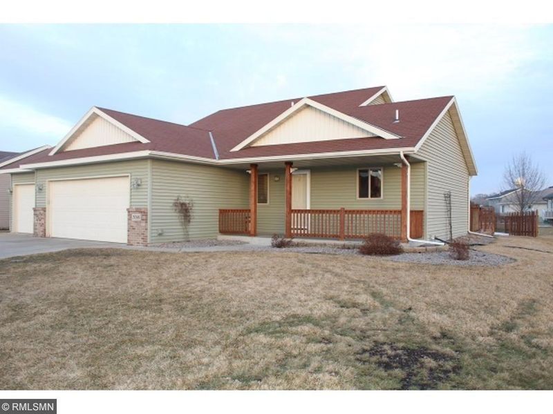 3096 Olympus Dr NE, Sauk Rapids, MN 56379
