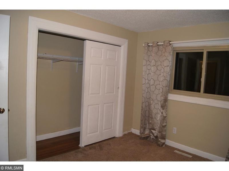 7717 Colfax Ave N, Brooklyn Park, MN 55444