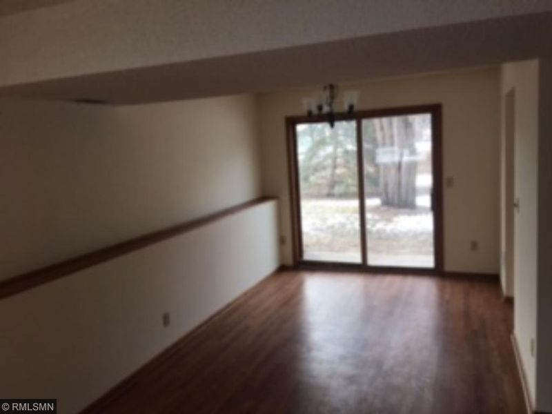 18 Sunset Dr E, Champlin, MN 55316