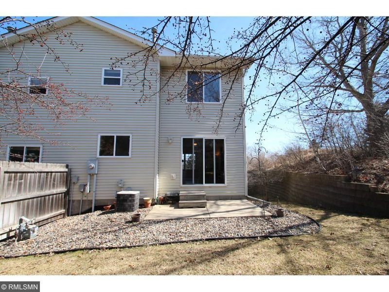 12873 Pennock Ave, Apple Valley, MN 55124