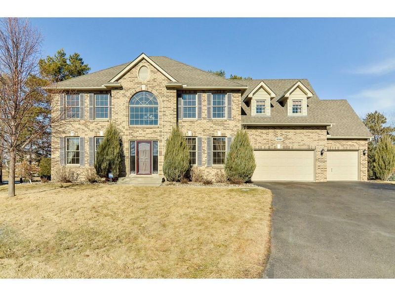 10168 Florida Cir N, Brooklyn Park, MN 55445