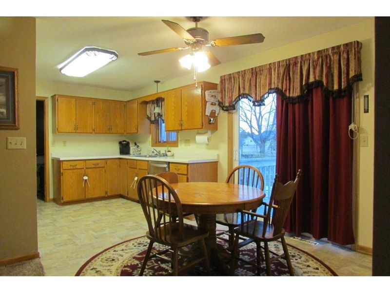 14178 Pineview Dr, Becker, MN 55308