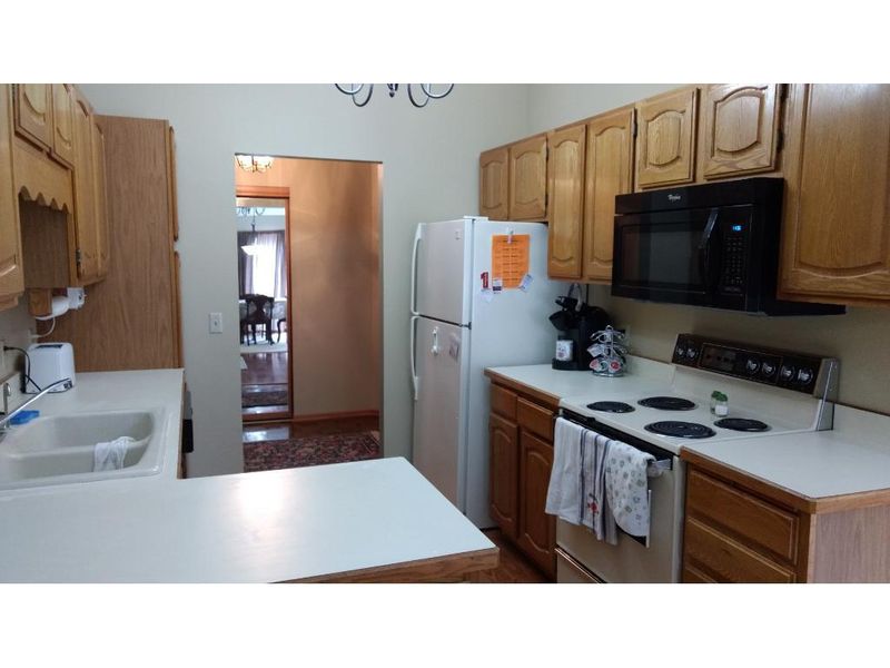 715 Larpenteur Ave E #715H, Maplewood, MN 55117