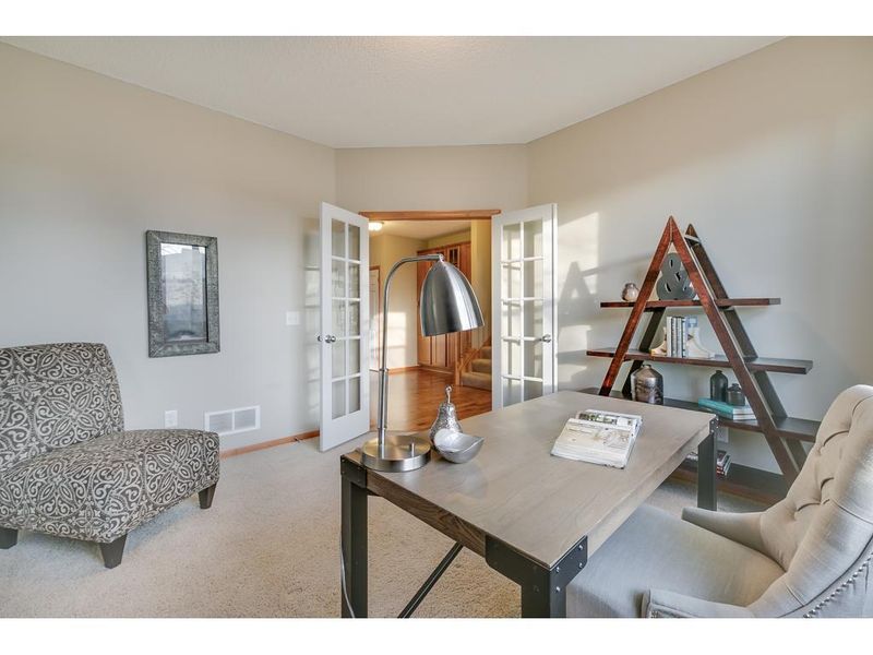 1676 Lenox Dr, Waconia, MN 55387