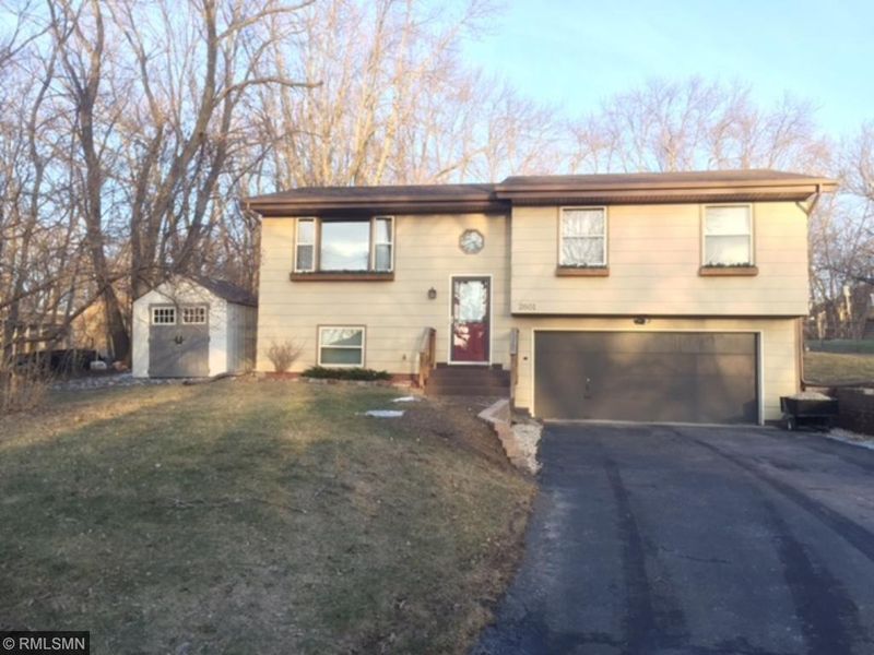 2601 S Shore Dr, Prior Lake, MN 55372