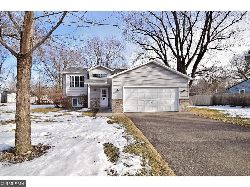 2231 108th Ave NW, Coon Rapids, MN 55433
