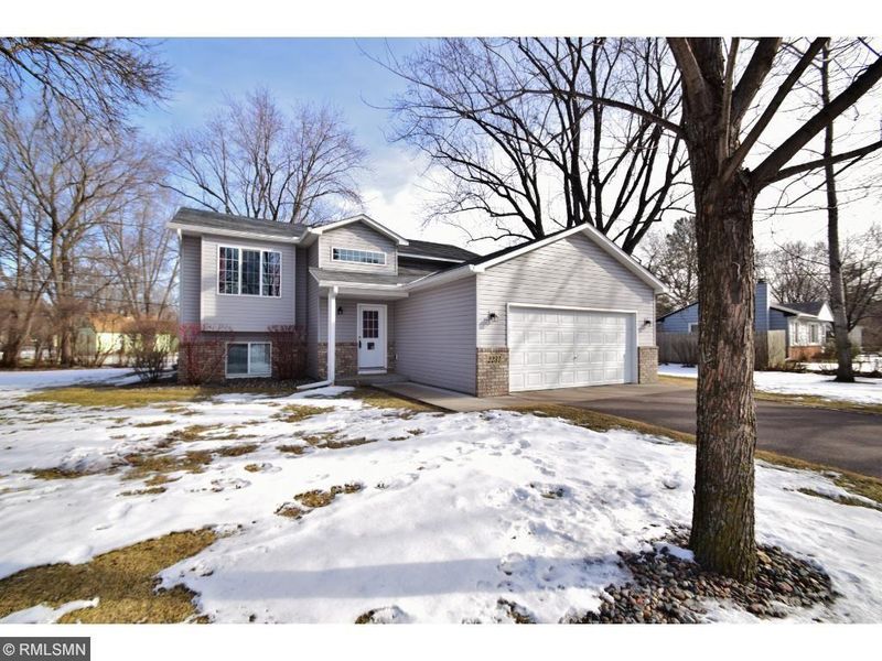 2231 108th Ave NW, Coon Rapids, MN 55433