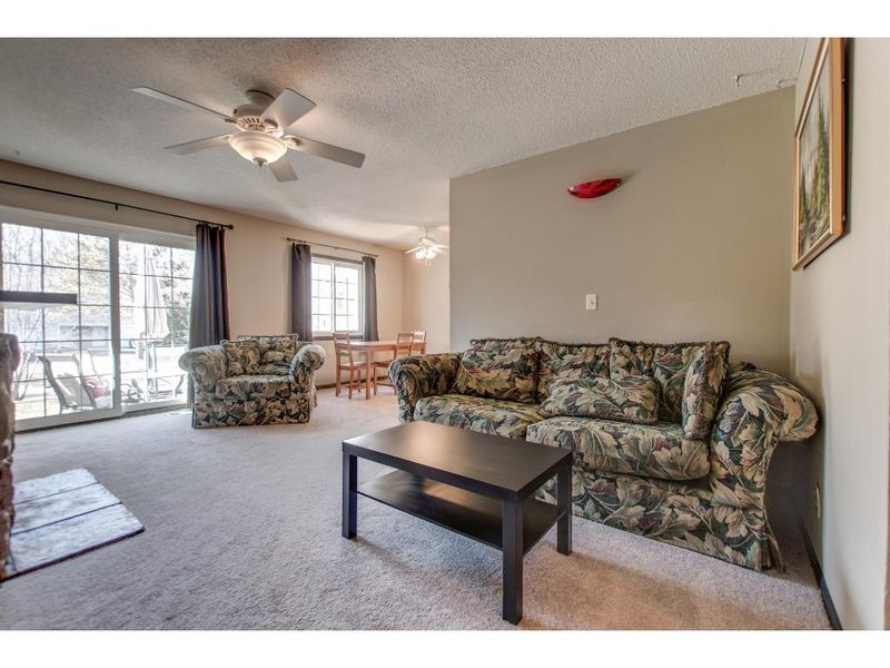 3275 Valley Ridge Dr #35, Eagan, MN 55121
