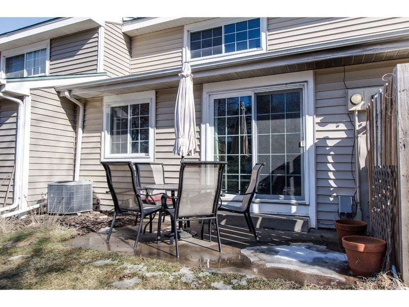 3275 Valley Ridge Dr #35, Eagan, MN 55121