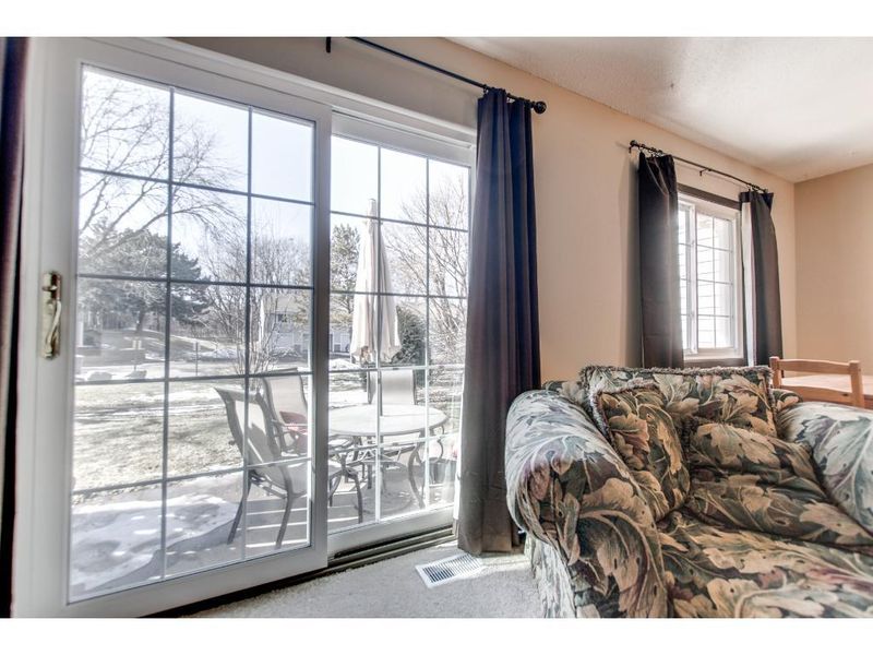 3275 Valley Ridge Dr #35, Eagan, MN 55121