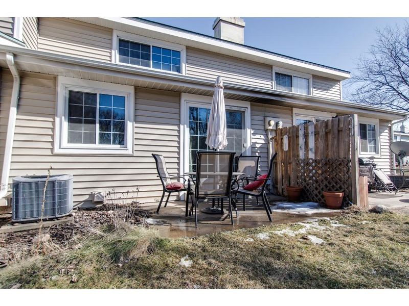 3275 Valley Ridge Dr #35, Eagan, MN 55121