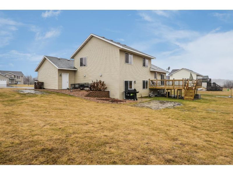 15664 100th St SE, Becker, MN 55308